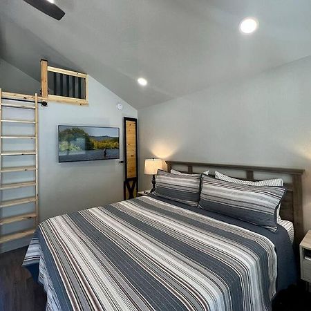 Loft Cabin 2 - Rogue River Resort แกรนท์พาส ภายนอก รูปภาพ