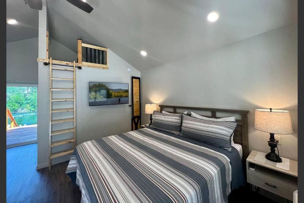 Loft Cabin 2 - Rogue River Resort แกรนท์พาส ภายนอก รูปภาพ